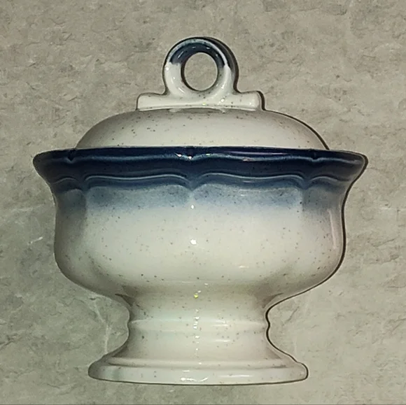 VINTAGE MIKASA CA500 PORCELAIN / CERAMIC BLUE & WHITE SUGAR BOWL WITH LID -JAPAN - Picture 3 of 6